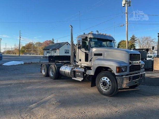 2025 MACK PINNACLE 64T