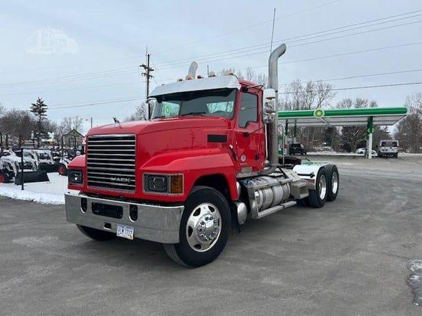 2020 MACK PINNACLE 64T